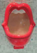 Kisses urinal